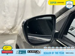 Vehicle photo 14