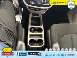 Vehicle photo 29
