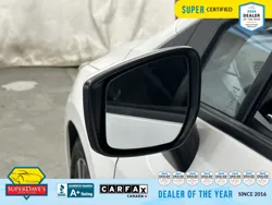 Vehicle photo 14