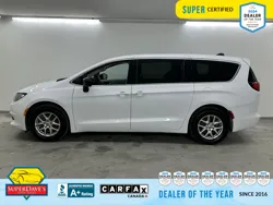 Vehicle photo 5