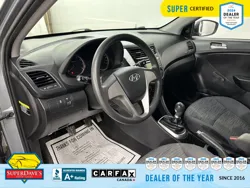 Vehicle photo 17