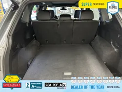 Vehicle photo 18