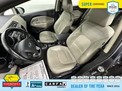 Vehicle photo 18