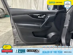 Vehicle photo 16