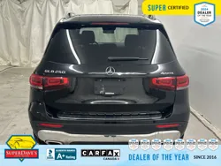 Vehicle photo 19