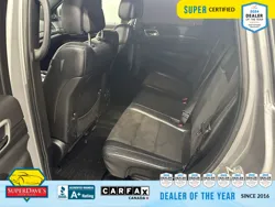 Vehicle photo 21