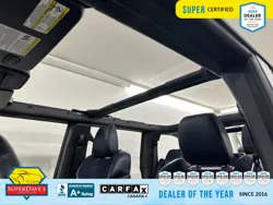 Vehicle photo 17