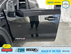 Vehicle photo 15