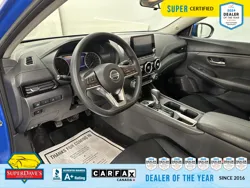 Vehicle photo 17
