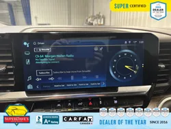 Vehicle photo 12