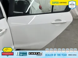 Vehicle photo 18