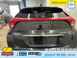 Vehicle photo 19
