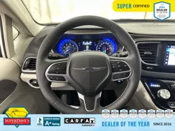 Vehicle photo 23