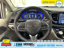 Vehicle photo 23