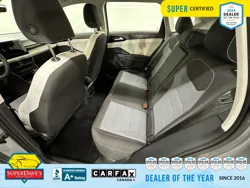 Vehicle photo 21