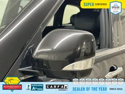 Vehicle photo 13