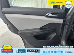 Vehicle photo 20