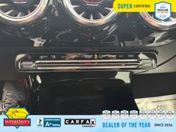 Vehicle photo 28