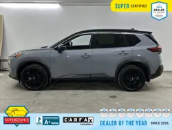 Vehicle photo 17