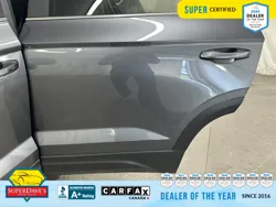 Vehicle photo 19