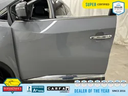 Vehicle photo 15