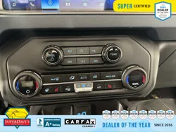Vehicle photo 24