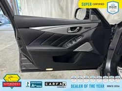 Vehicle photo 16