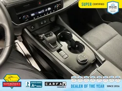 Vehicle photo 29