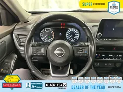 Vehicle photo 24