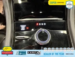Vehicle photo 15