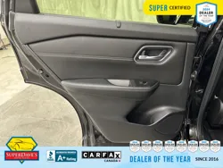 Vehicle photo 20