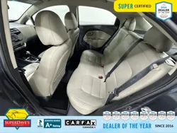 Vehicle photo 21