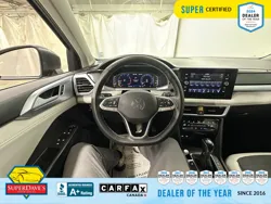 Vehicle photo 23