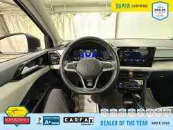 Vehicle photo 23