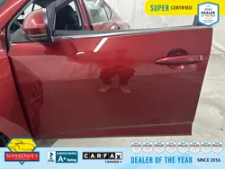 Vehicle photo 15