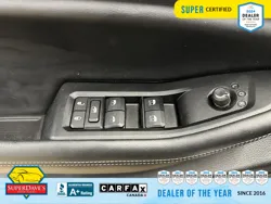 Vehicle photo 21