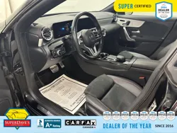 Vehicle photo 17