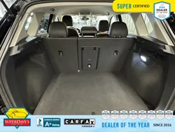Vehicle photo 19