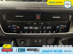 Vehicle photo 28