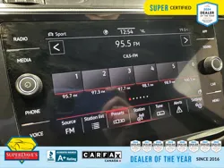 Vehicle photo 14
