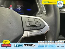 Vehicle photo 17