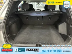 Vehicle photo 18