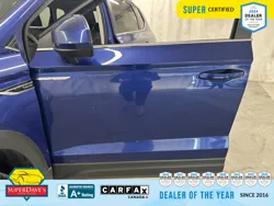 Vehicle photo 15