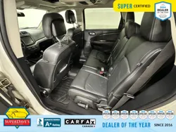 Vehicle photo 21