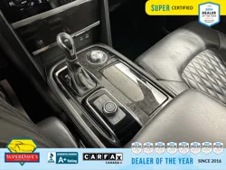 Vehicle photo 29