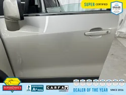 Vehicle photo 15