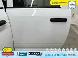 Vehicle photo 19