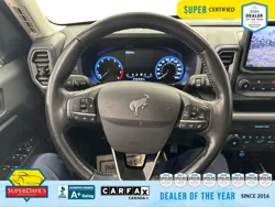 Vehicle photo 24