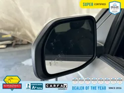Vehicle photo 14