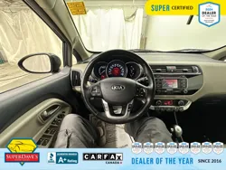 Vehicle photo 23